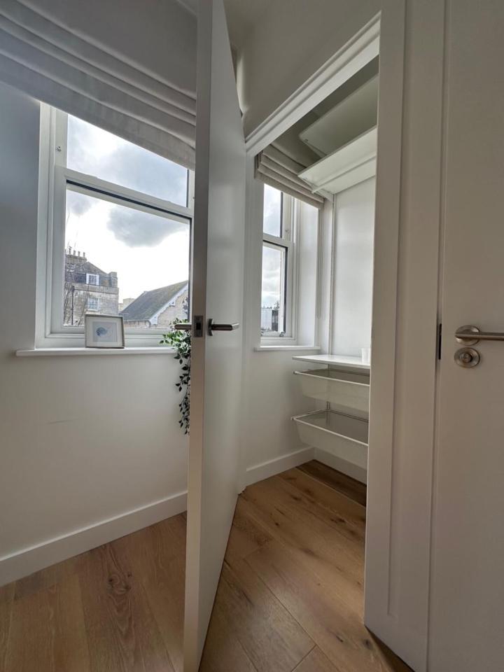 Contemporary Pied A Terre In The Heart Of Bath Apartment Bagian luar foto